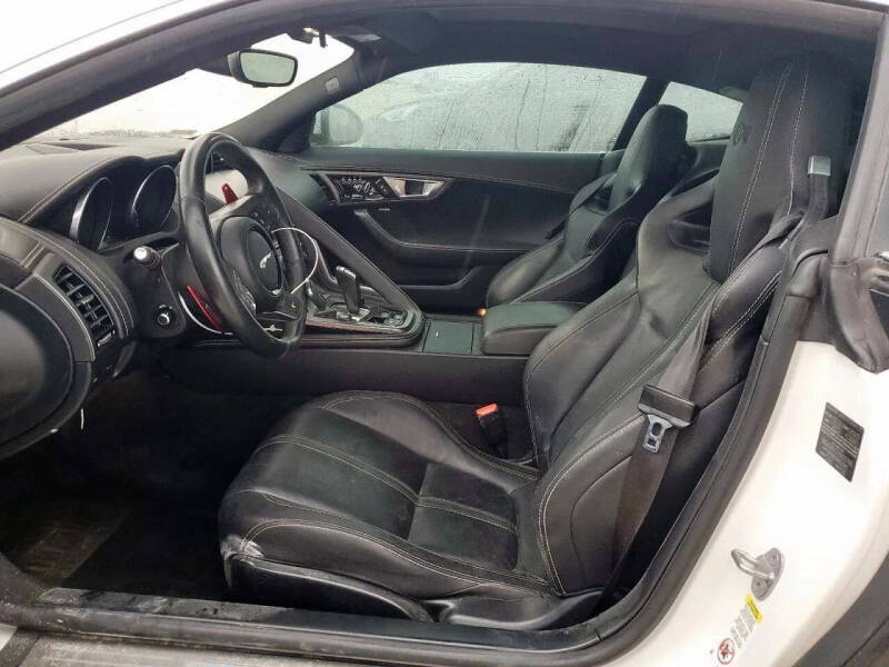 2017 Jaguar F-TYPE R