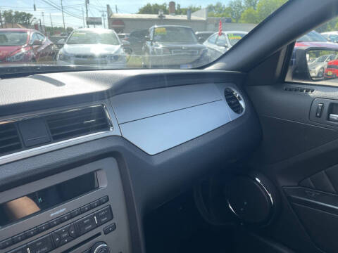 2010 Ford Mustang V6 Premium