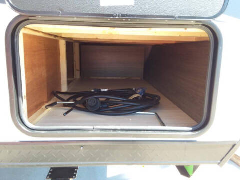 2025 Forest River Black Label 16khblw