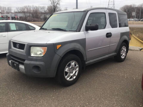 2005 Honda Element for sale at Sparkle Auto Sales in Maplewood MN