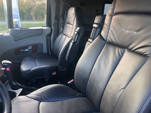 2016 International Lonestar