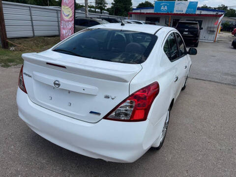 2013 Nissan Versa 1.6 S