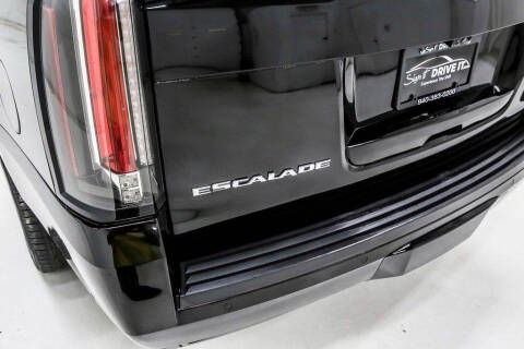 2018 Cadillac Escalade ESV Premium Luxury