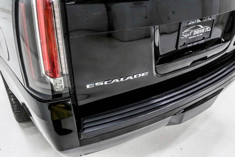 2018 Cadillac Escalade ESV Premium Luxury