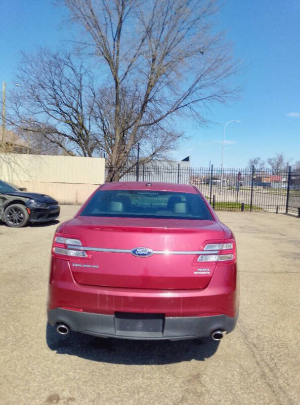 2013 Ford Taurus SEL