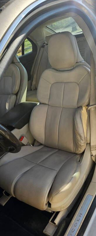 2017 Lincoln Continental Reserve