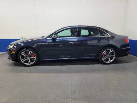 2017 Audi A4 2.0T quattro Premium Plus