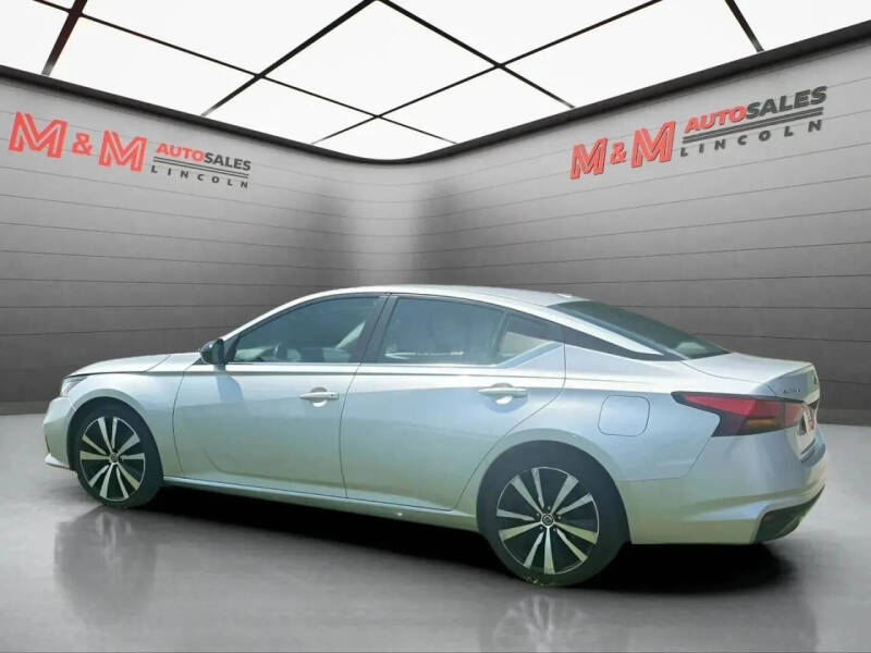 2021 Nissan Altima 2.5 SR