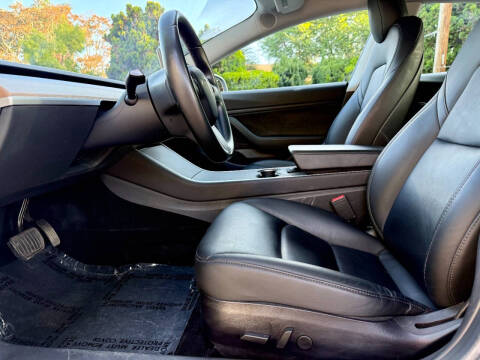 2019 Tesla Model 3 Standard Range Plus