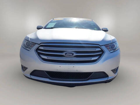 2017 Ford Taurus Limited