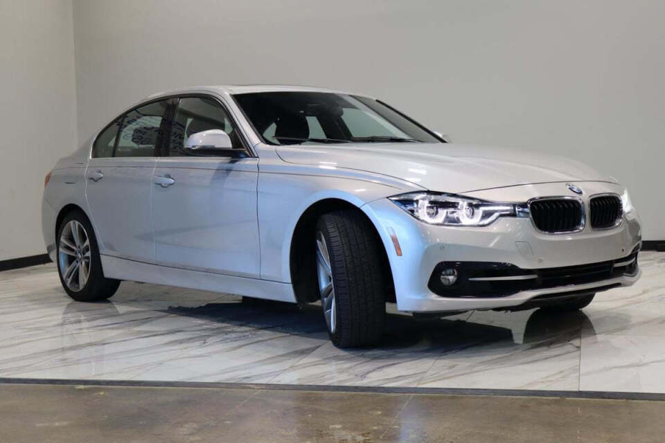 2018 BMW 3 Series for sale at IMD MOTORS, INC in Dallas, TX