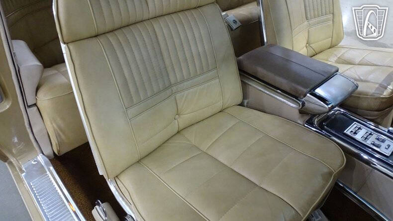 1966 Ford Thunderbird