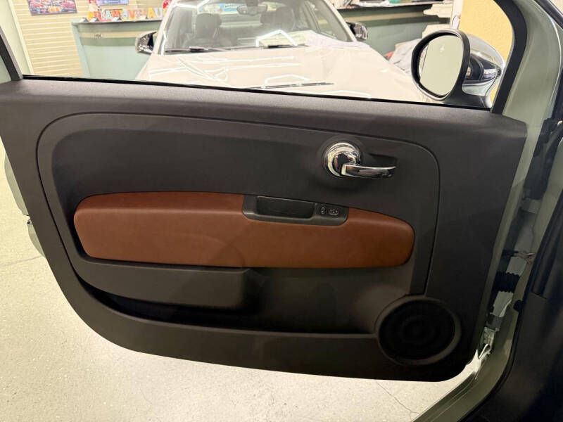 2012 FIAT 500 Lounge