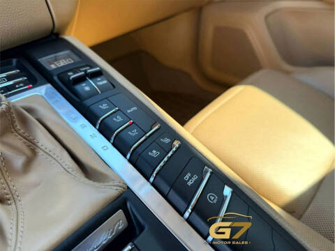 2015 Porsche Macan S