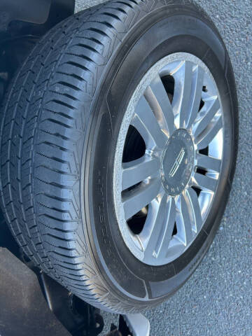 2013 Lincoln Navigator L
