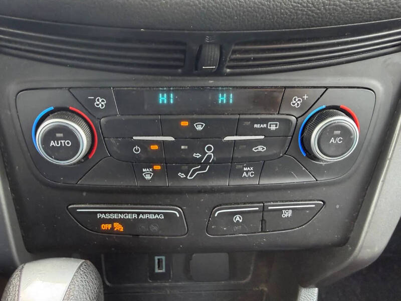 2017 Ford Escape SE