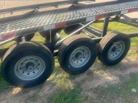 2022 Kaufman Wedge Trailer