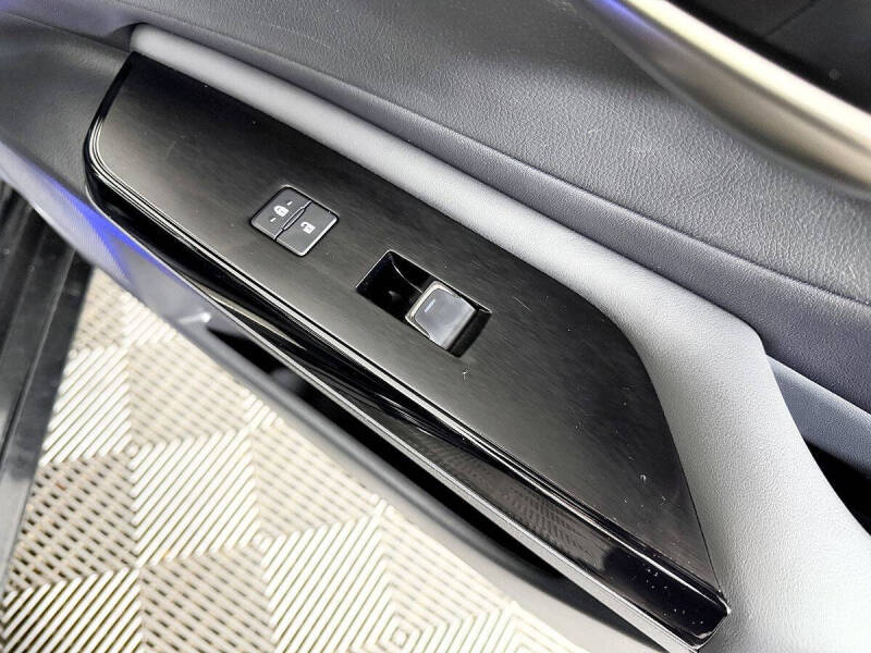 2022 Lexus ES 300h