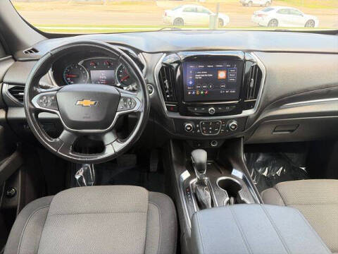 2022 Chevrolet Traverse LT Cloth