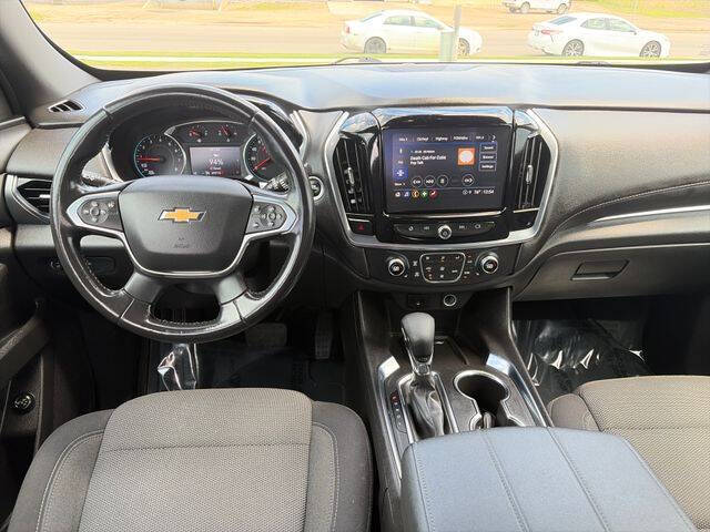 2022 Chevrolet Traverse LT Cloth