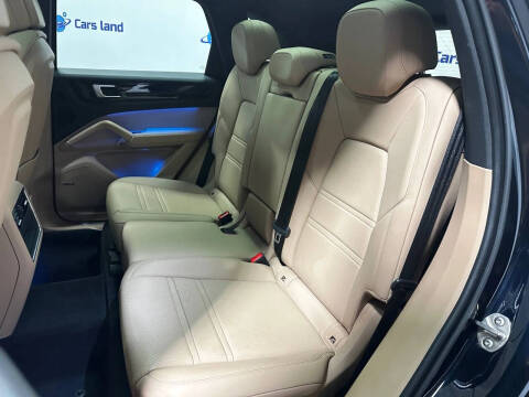 2022 Porsche Cayenne