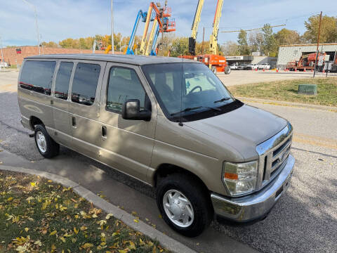 2009 Ford E-Series E-350 SD XLT