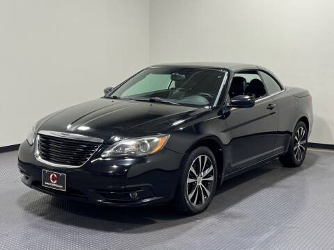 2011 Chrysler 200 Convertible for sale at Cincinnati Automotive Group in Lebanon OH