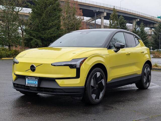 2025 Volvo EX30 Twin Ultra