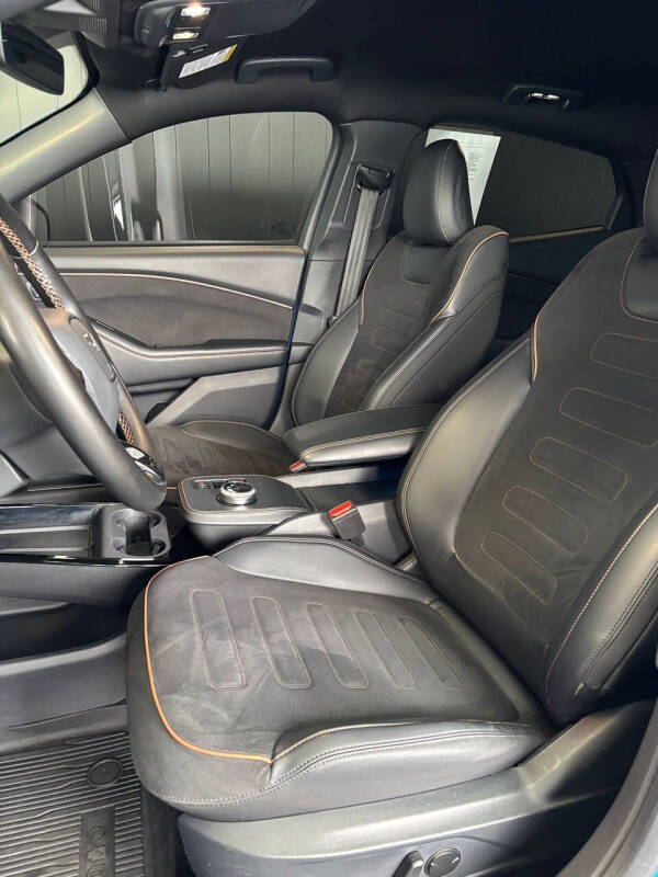 2021 Ford Mustang Mach-E GT