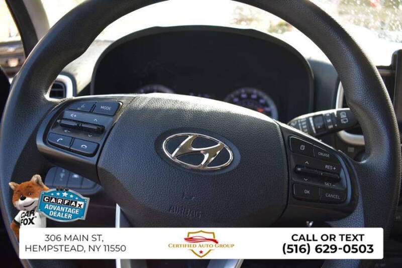 2022 Hyundai Venue SE