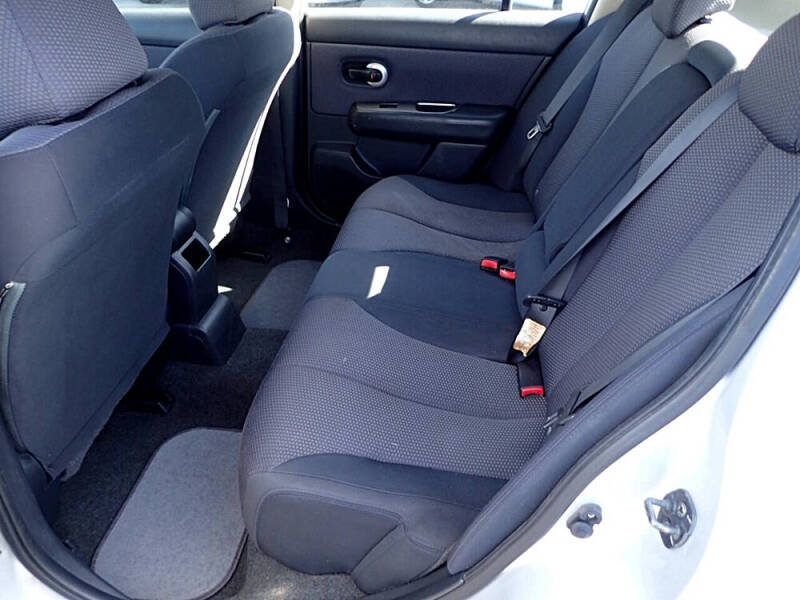 2008 Nissan Versa 1.8 S