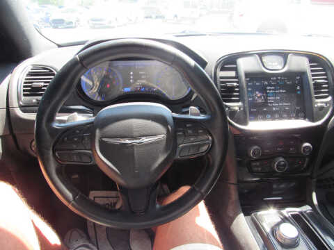 2017 Chrysler 300