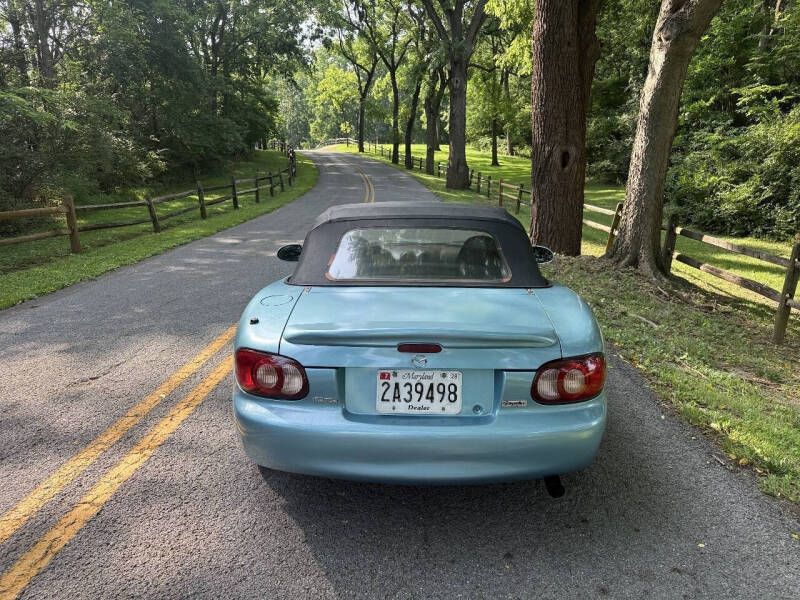 2001 Mazda MX-5 Miata