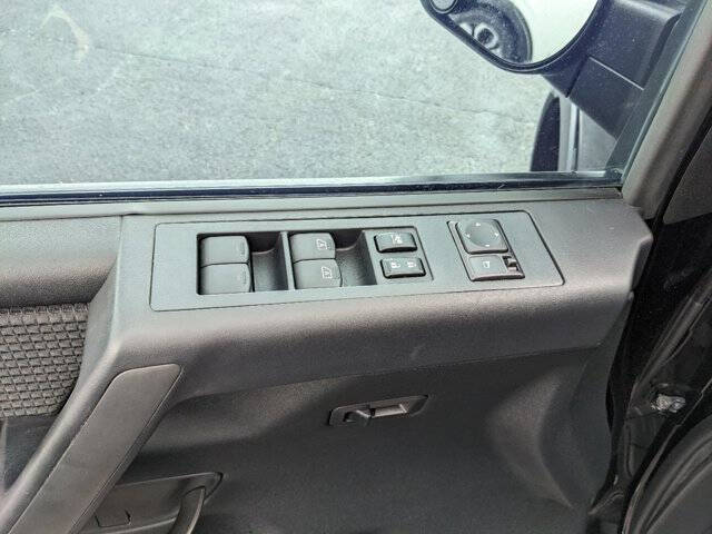2014 Nissan Titan 12