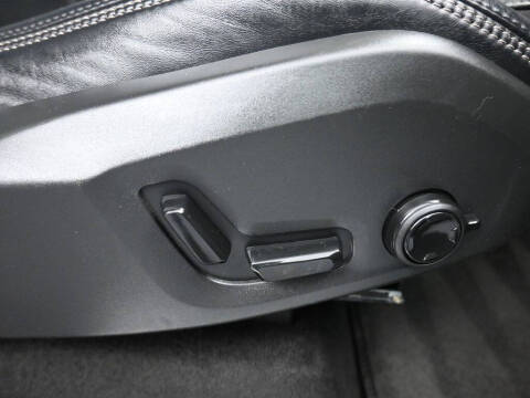 2021 Volvo XC90 T6 Inscription 6-Passenger