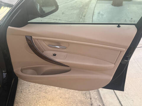 2015 BMW 3 Series 328i