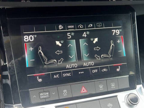 2021 Audi e-tron quattro Premium