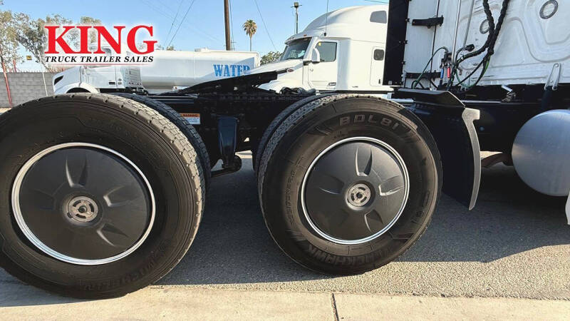 2024 Freightliner Cascadia