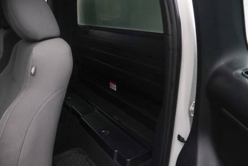 2016 Toyota Tacoma SR