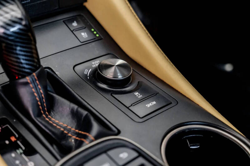 2016 Lexus RC 200t