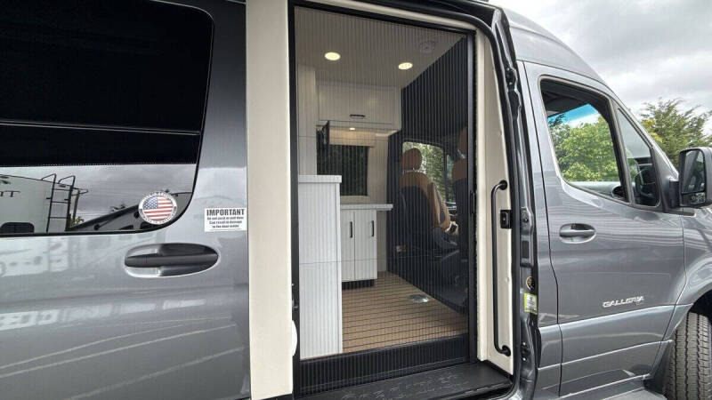 2024 Mercedes-Benz Sprinter