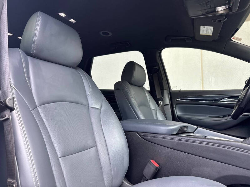 2022 Buick Enclave Essence