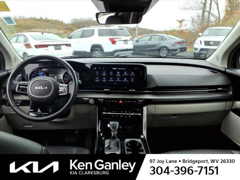 2022 Kia Carnival SX