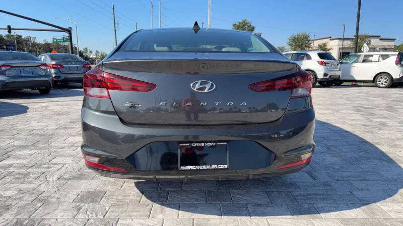 2020 Hyundai Elantra