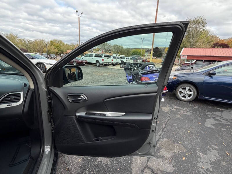 2020 Dodge Journey SE Value