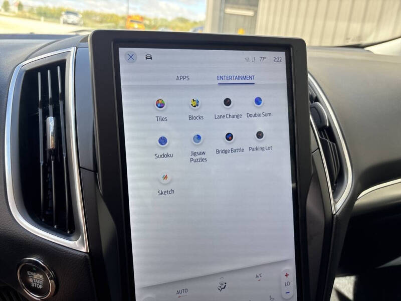 2024 Ford Edge Titanium