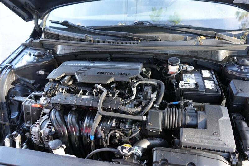 2021 Hyundai Elantra SE