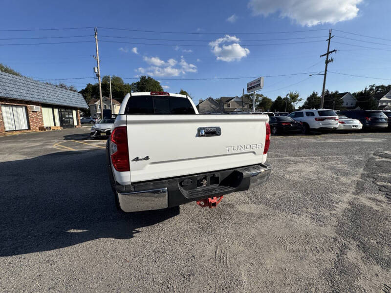2019 Toyota Tundra SR5