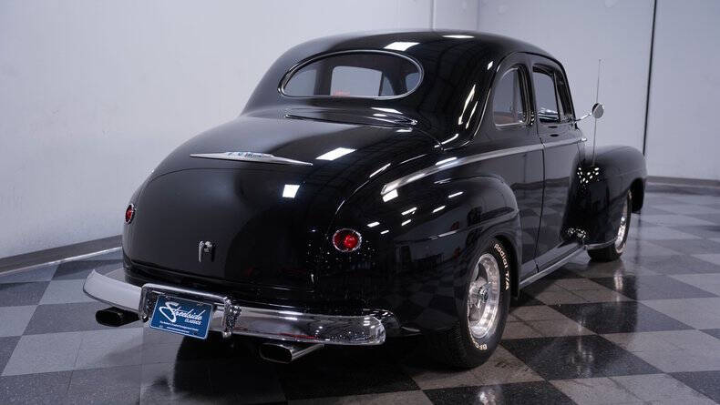 1947 Ford Deluxe
