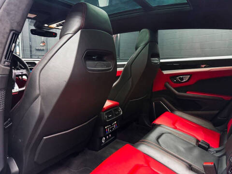 2022 Lamborghini Urus